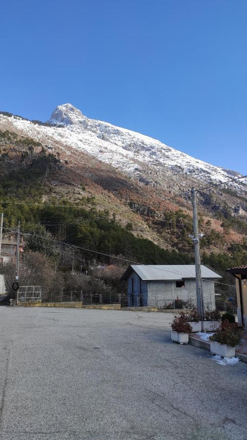 Albergo "Da Gigi" Celano Exteriör bild