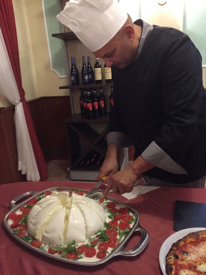 Albergo "Da Gigi" Celano Exteriör bild