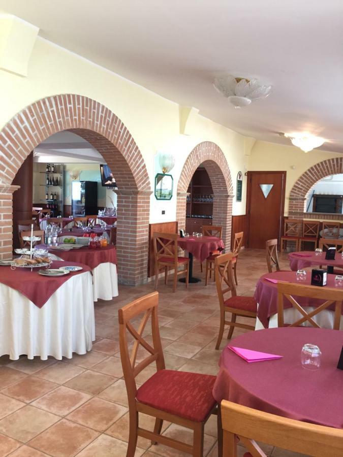 Albergo "Da Gigi" Celano Exteriör bild